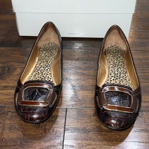 Nine West brown “crocodile” look flats NWGAIN size 7 M EUC!